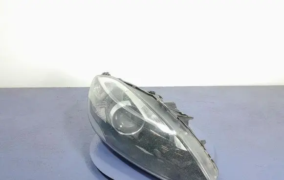 Volvo V40 Headlight/headlamp 31420008