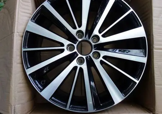 Volkswagen Golf VI R18 alloy rim 5C5071498