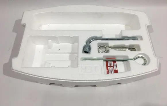 Suzuki Swift III Spare wheel section trim 75481-52R0