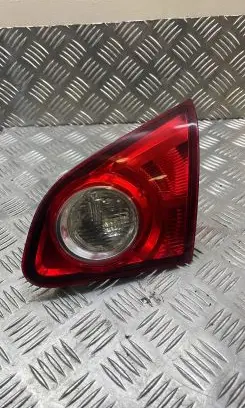 Nissan Qashqai+2 Tailgate rear/tail lights 89071064