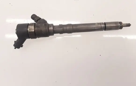 Hyundai Matrix Fuel injector 0445110126 3380027900 1108144548625