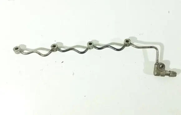 Toyota Avensis T250 Fuel return line/hose 