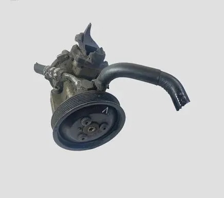 BMW 1 E81 E87 Power steering pump 7500335