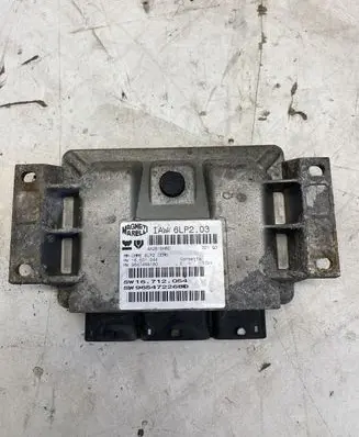 Peugeot 206 Engine control unit/module 9654722680 9647498180