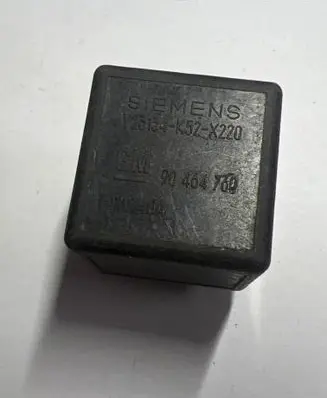 Opel Zafira A Other relay V23134K52X220 90464760 12V740A
