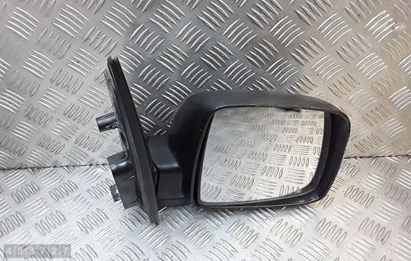 Hyundai H-1, Starex, Satellite Front door electric wing mirror e4022709