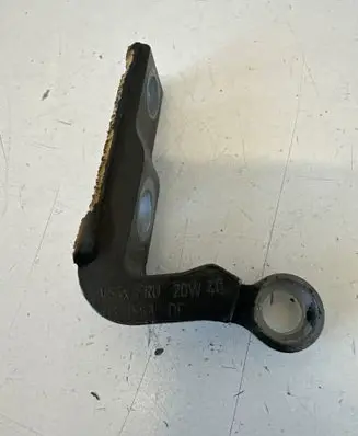 Volvo XC60 Front door upper hinge 31371553