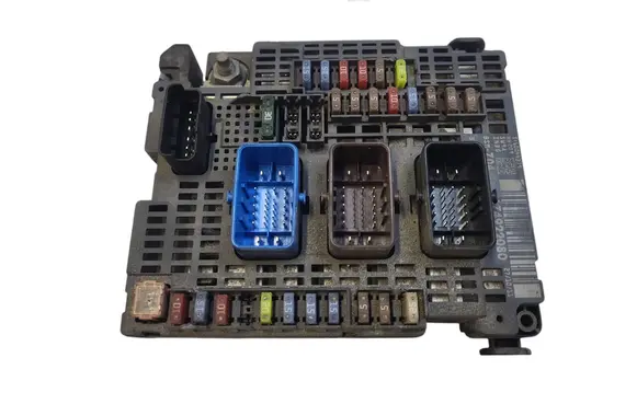 Peugeot 508 Fuse module 9674922080 BSMZ0400 967491738000