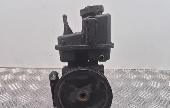 Power steering pump