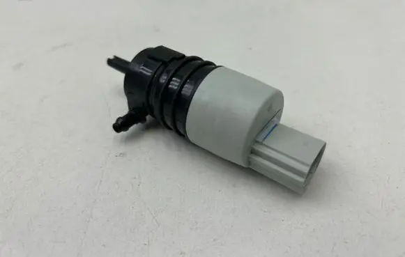 BMW 2 G42 Windscreen/windshield washer pump 7298309 P220607