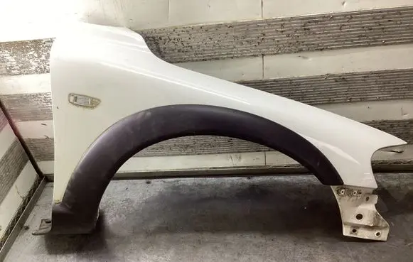 Volvo XC70 Fender
