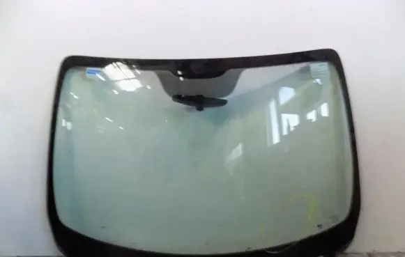 Renault Twingo III Front windscreen/windshield window 