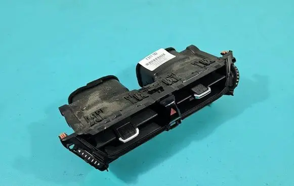 Dash center air vent grill