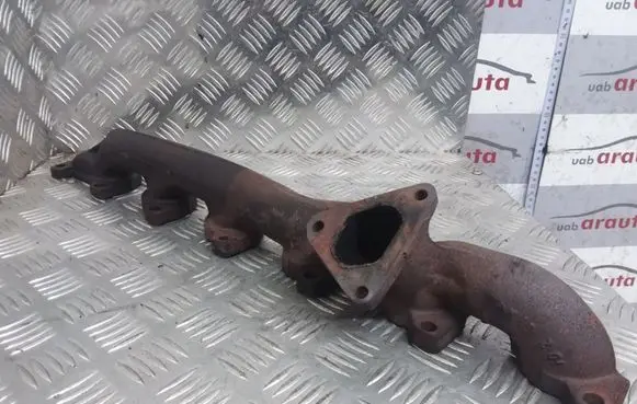 Exhaust manifold