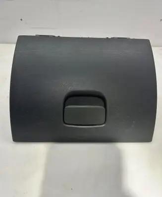 Renault Master III Glove box 685000045R