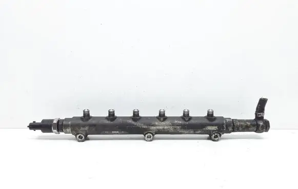 Volvo V70 Fuel main line pipe 8658252 0445215010 0281002527