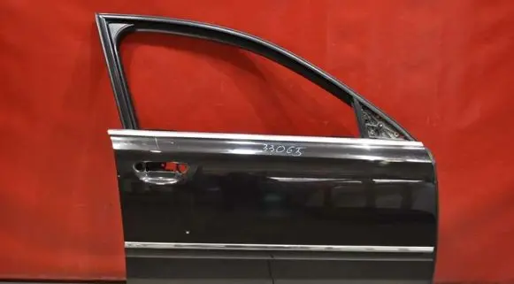 Audi A8 S8 D3 4E Front door