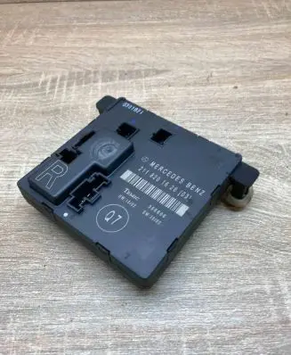 Mercedes-Benz E W211 Door control unit/module 2118201626 356806