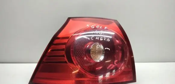 Volkswagen Golf V Rear/tail lights 4VFX13405AA