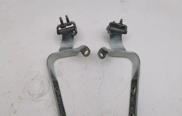 Volkswagen Arteon Tailgate/trunk/boot hinge 3G8827302 3G8827301
