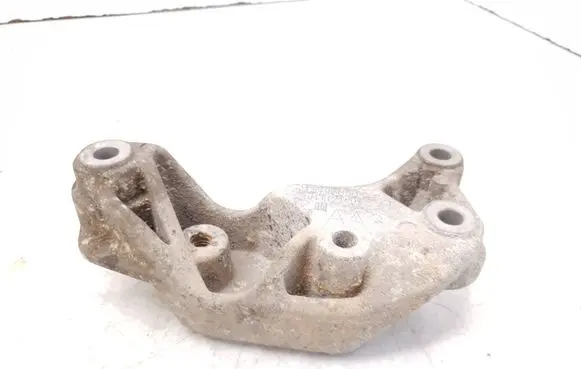 Opel Meriva A Gearbox mounting bracket 13193850 461117160
