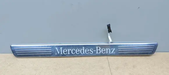 Mercedes-Benz ML W166 Front sill trim cover A1666801235