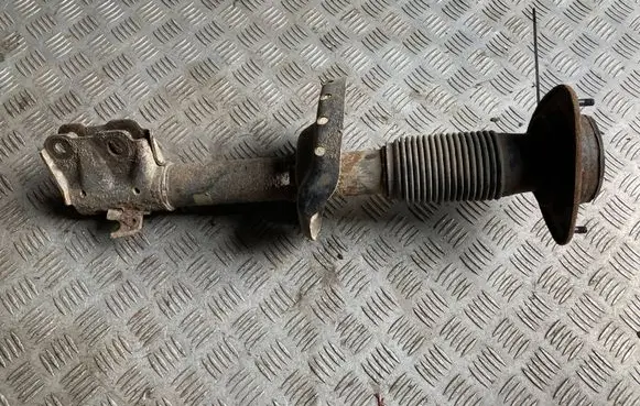 Subaru Impreza III Front shock absorber with coil spring 20310SC030