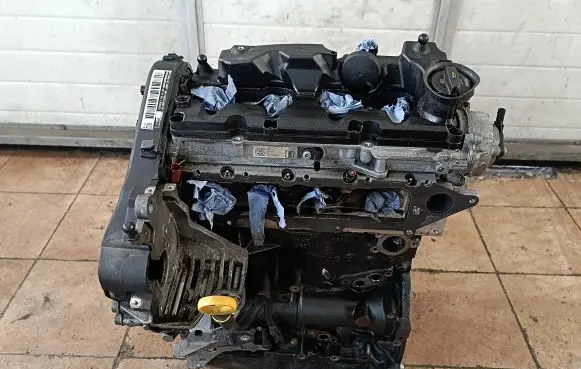 Volkswagen Tiguan Engine CUV 04L103308F 03N023A