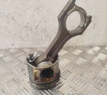 BMW 6 F06 Gran coupe Piston with connecting rod 