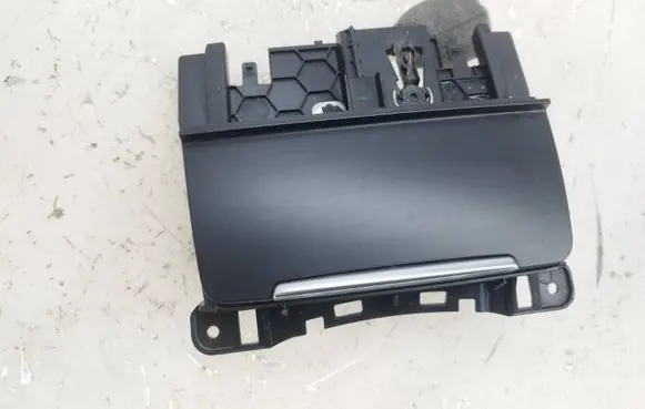 Audi Q5 SQ5 Car ashtray 8K0857951