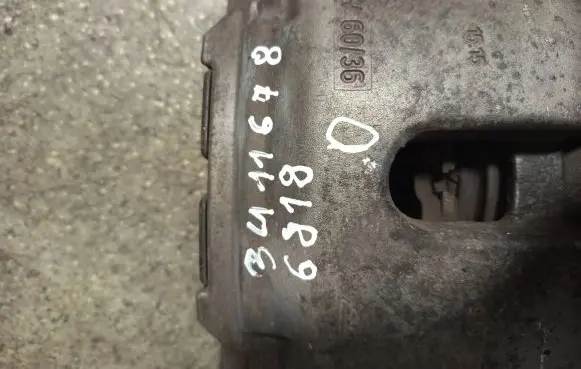 BMW 5 GT F07 Front brake caliper 34116786818