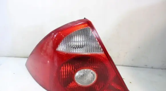 Ford Mondeo Mk III Rear/tail lights