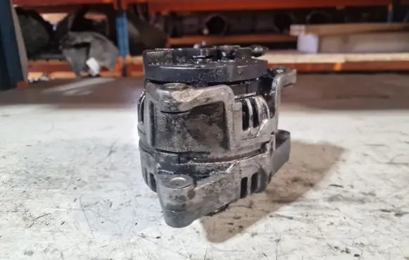 Opel Zafira A Generator/alternator