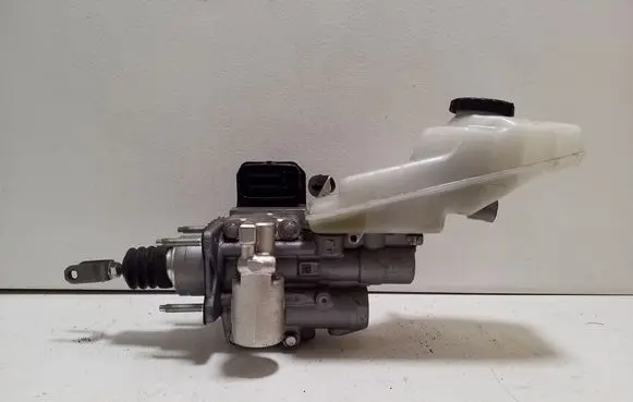 Master brake cylinder
