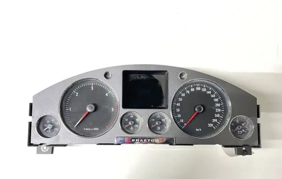 Volkswagen Phaeton Speedometer (instrument cluster) 3D0920881S 5042460940 0263619214