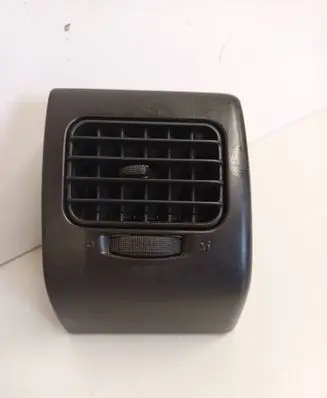 Volkswagen Golf III Dash center air vent grill 1H6819704D 1H6819710D