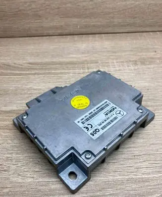 Mercedes-Benz E W211 Phone control unit/module A2118205885 USED
