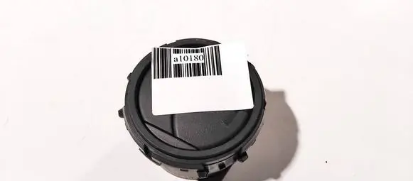 Toyota Yaris Dash center air vent grill 9293