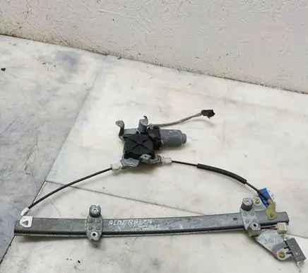 Nissan Almera N16 Front door window regulator with motor 400600T7