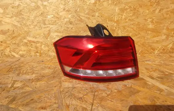 Volkswagen Passat Alltrack Rear/tail lights 3G9945311 195293