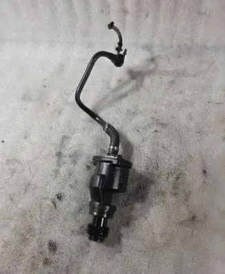 Audi 80 90 S2 B4 Vacuum pump 028207a