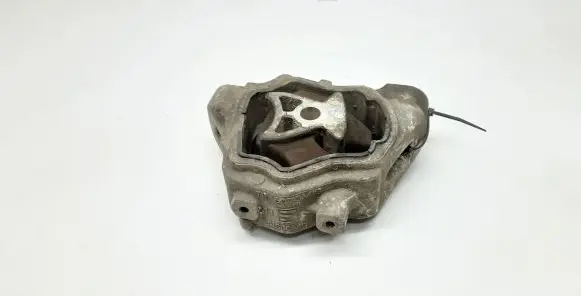Volvo V70 Engine mount bracket 8G9N6L063