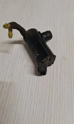 Volvo XC70 Windscreen/windshield washer pump 9169611