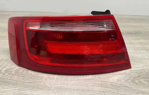 Audi A5 8T 8F Rear/tail lights 8t0945095