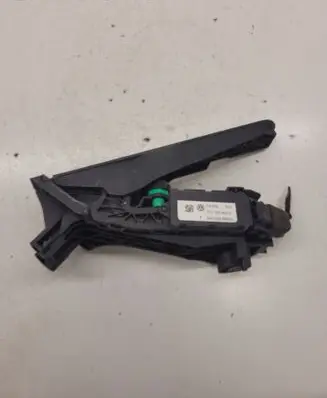 Volkswagen Touran I Accelerator throttle pedal 1T1723503H 6PV00868901