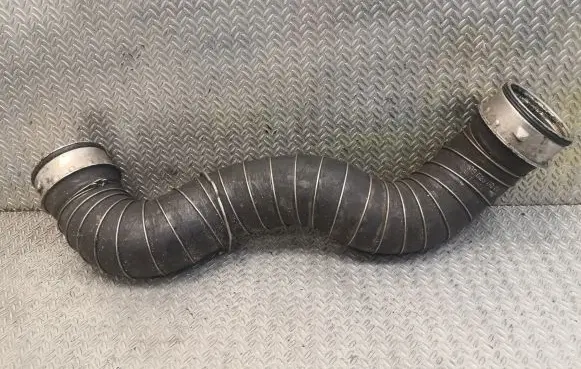 Mercedes-Benz CLK A209 C209 Intercooler hose/pipe 2095280082