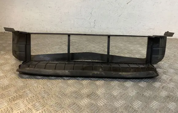 Mercedes-Benz B W246 W242 Intercooler air channel guide A2465050130 WPT50856 42523022