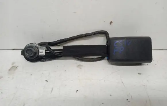 KIA Carens III Front seatbelt buckle