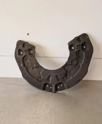 Mercedes-Benz C W205 Front brake disc dust cover plate A0004216900