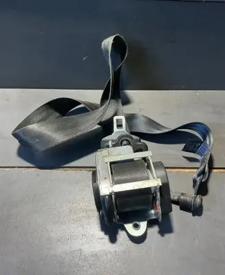 Ford Focus Front seatbelt 617232000 006R000